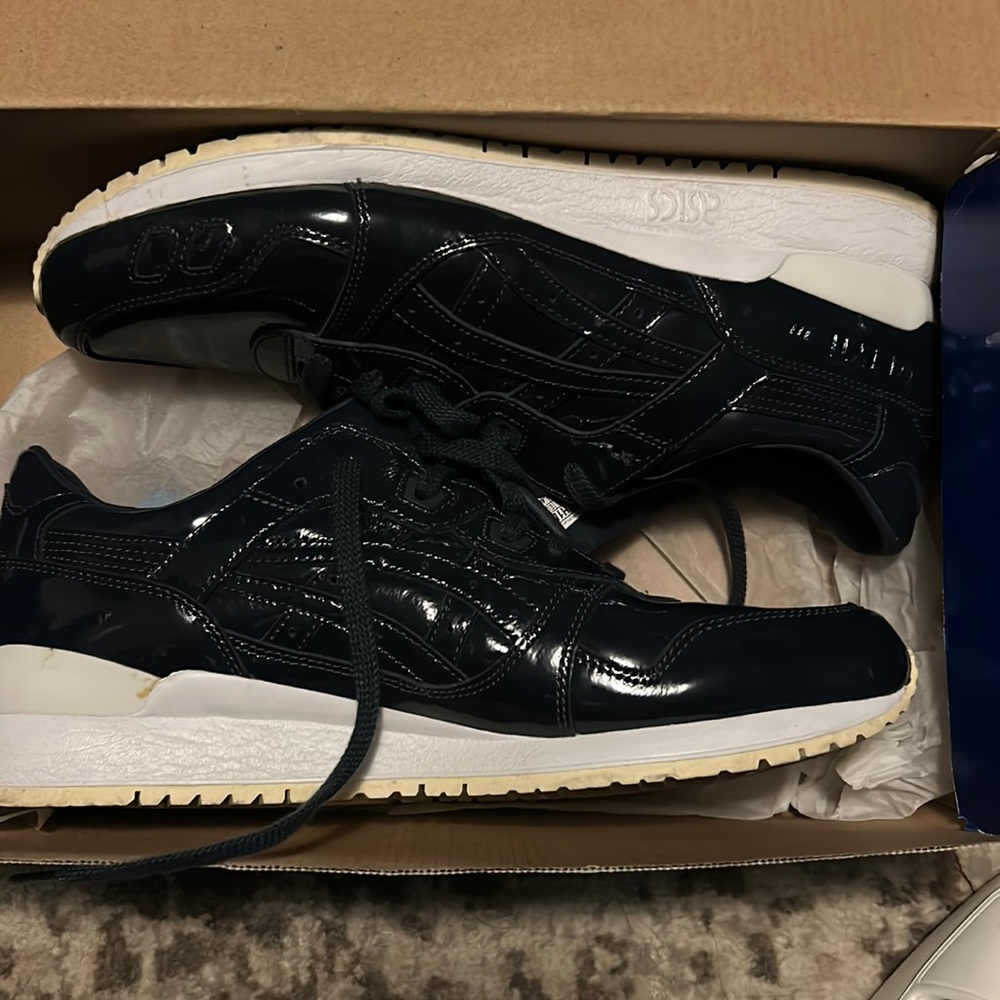 ASICS patent leather. Used. Great condition.